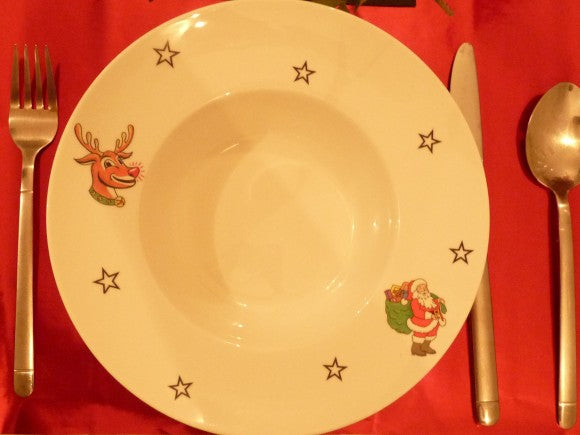 Christmas kids plate decoration with temporary tattoos 