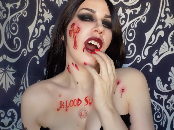 Maquillage van een vampier